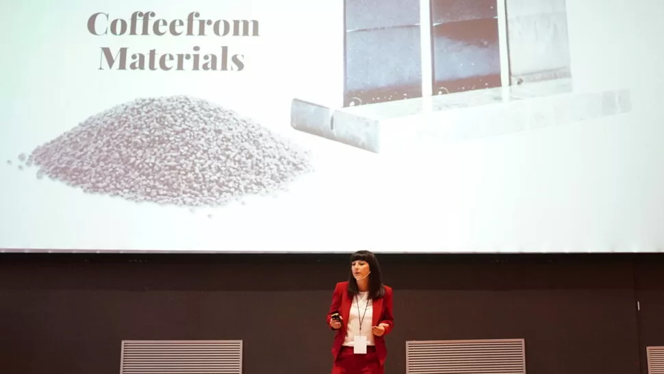 Laura Gallo durante il pitch di Coffeefrom